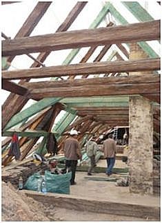 Pécsi kolostor tetőszerkezet felújítása 01